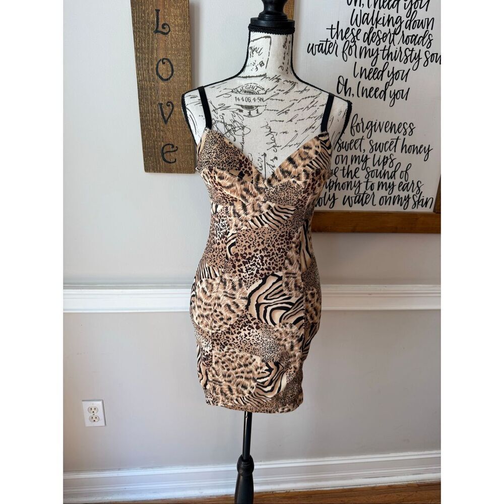 F.I.T Figure Improving Technology Women's Leopard Print Dress Tan Black Medium